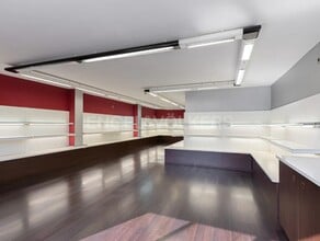 Office in Barcelona, Barcelona for lease Interior Photo- Image 2 of 5