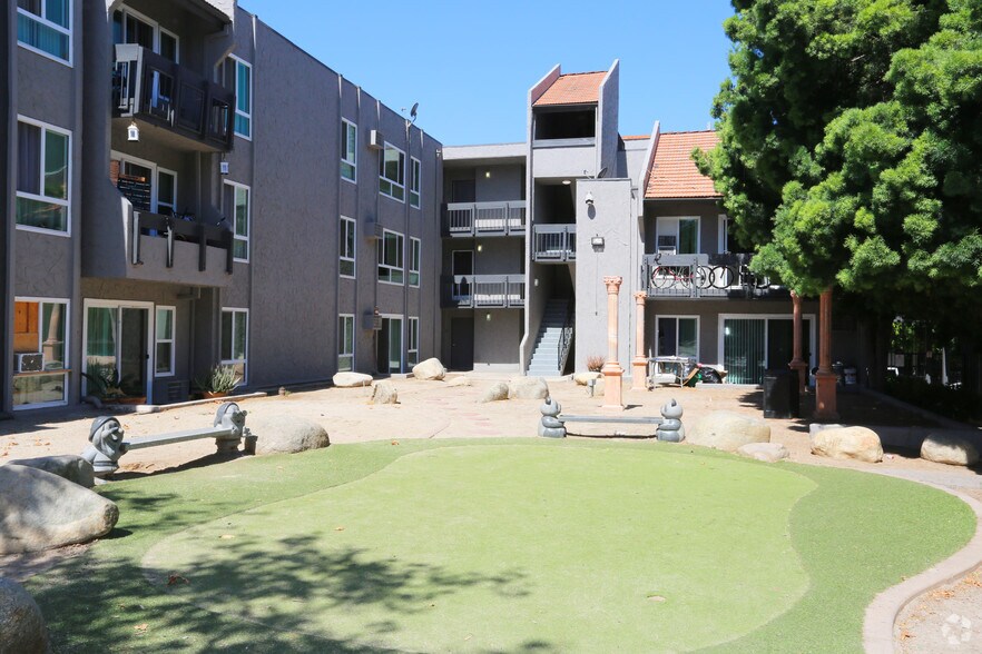 9010 Tobias Ave Panorama City Ca 91402 Property Record Loopnet Com