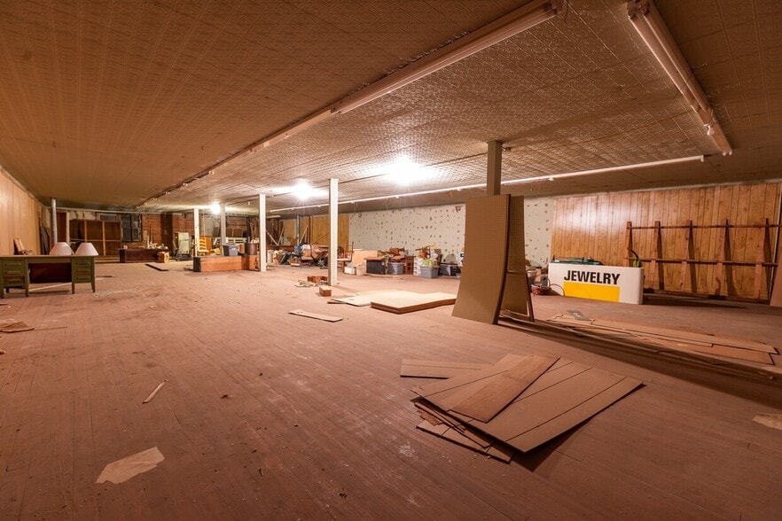 1242 Commercial Ave, Anson, TX for sale - Interior Photo - Image 3 of 16