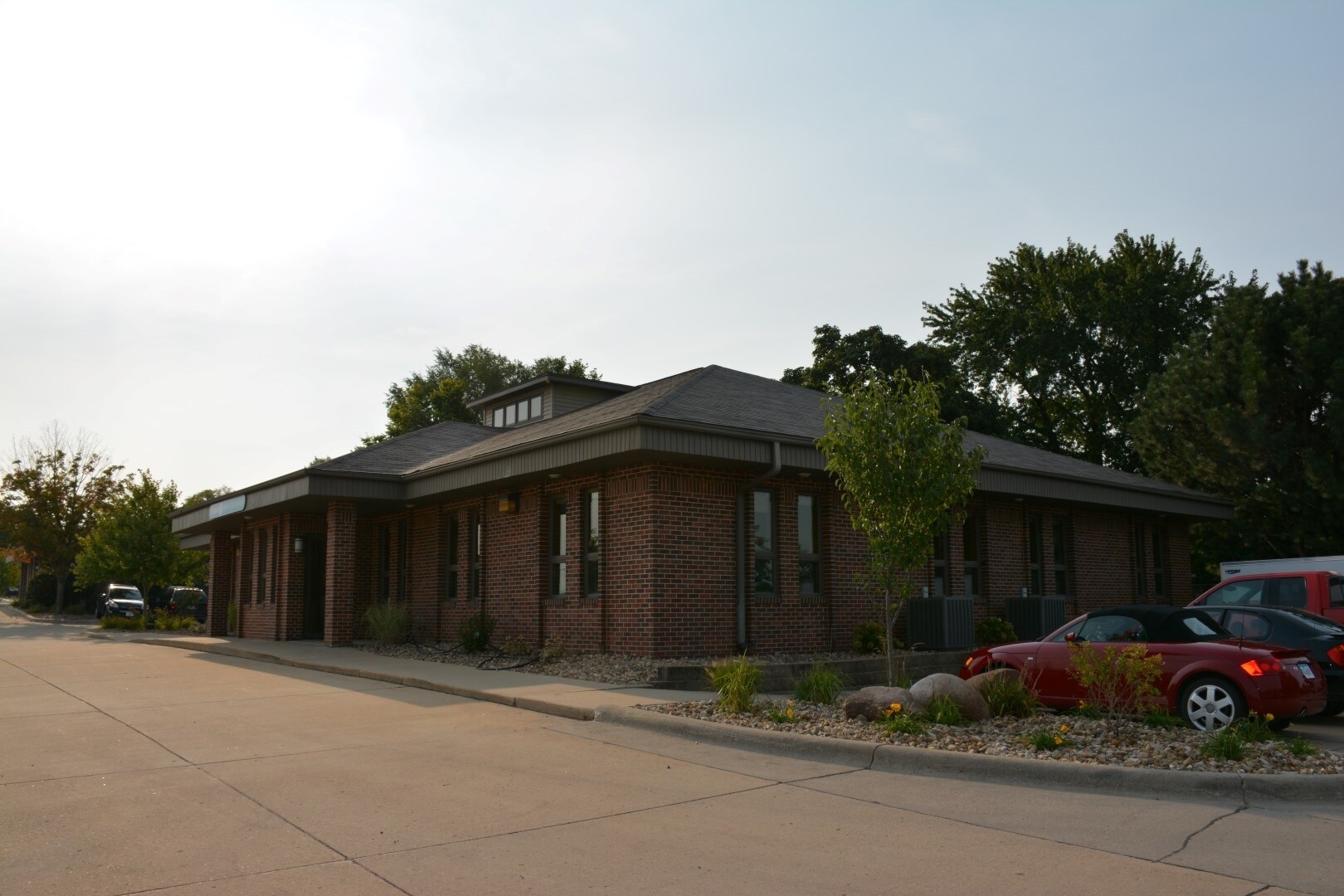 209 29th St NE, Cedar Rapids, IA for sale Building Photo- Image 1 of 1