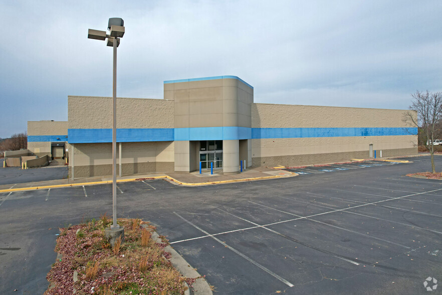 1950 S Stratford Rd, Winston-Salem, NC for lease - Building Photo - Image 1 of 9