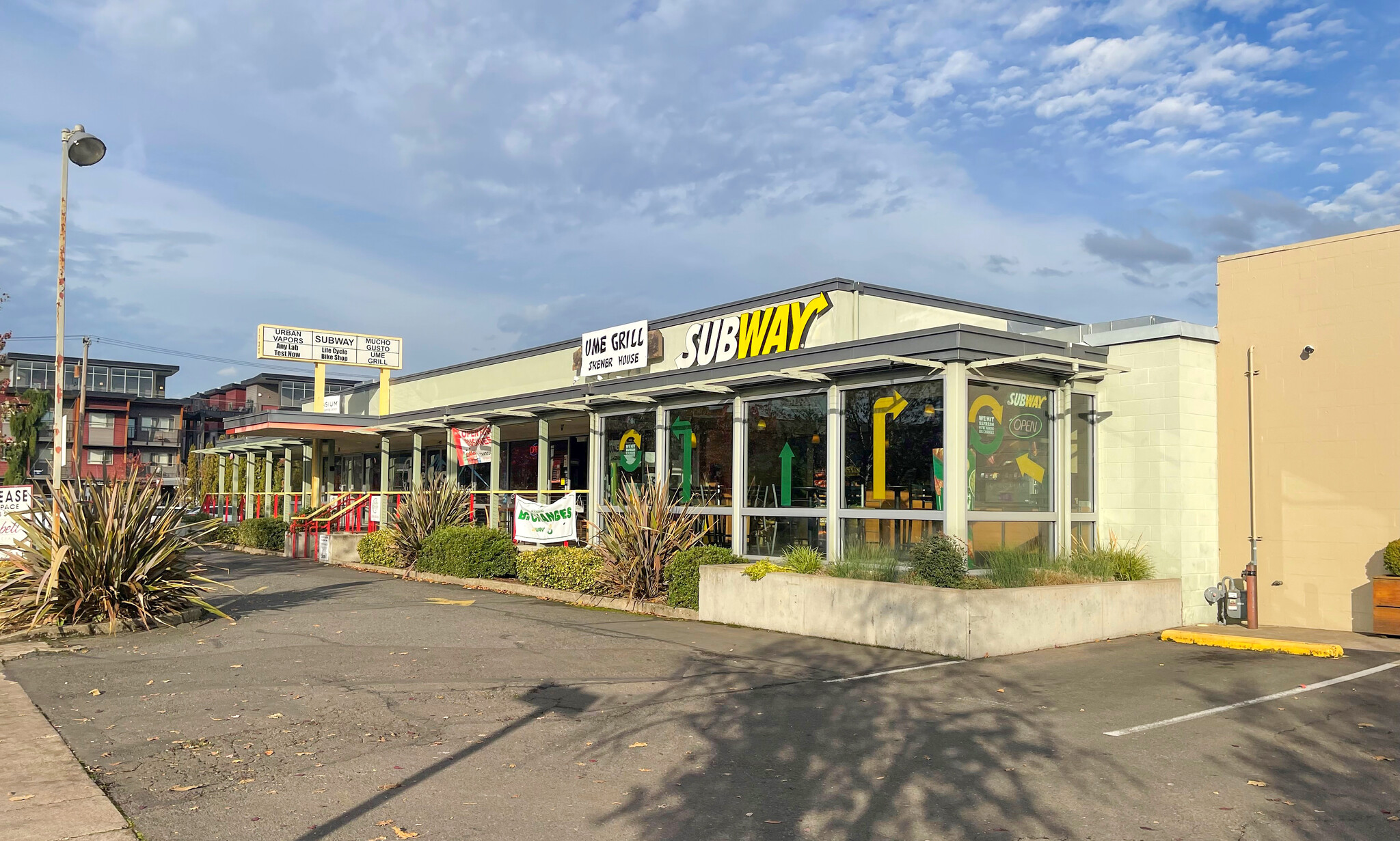 1733 Pearl St, Eugene, OR for lease Building Photo- Image 1 of 7