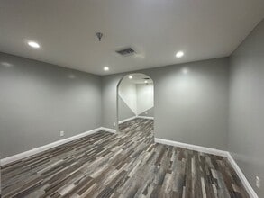 14173 Green Tree Blvd, Victorville, CA for lease Building Photo- Image 2 of 9