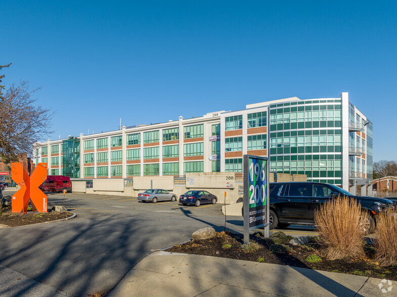 200 Boston Ave, Medford, MA for lease - Building Photo - Image 3 of 8