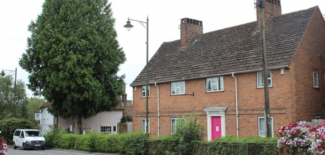 16-18 Worthing Rd, Horsham for sale Primary Photo- Image 1 of 1