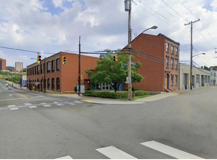 1011 Bingham St, Pittsburgh, PA for sale - Building Photo - Image 3 of 5