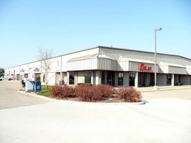Gateway Plaza - Warehouse