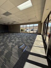 2400 W Stone Dr, Kingsport, TN for lease Interior Photo- Image 2 of 7