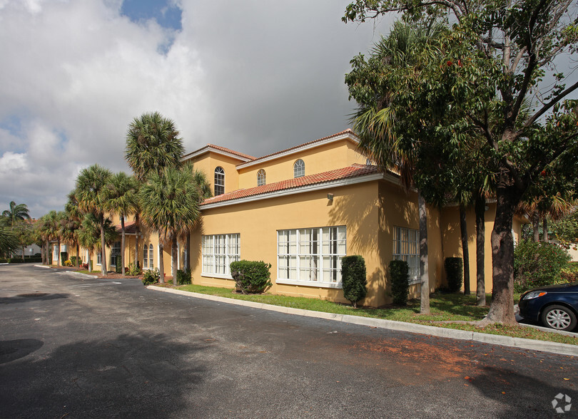 1 W Camino Real, Boca Raton, FL, 33432 - Property For Lease on LoopNet.com