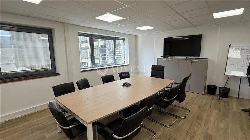 Office in Lognes for lease - Building Photo - Image 3 of 8