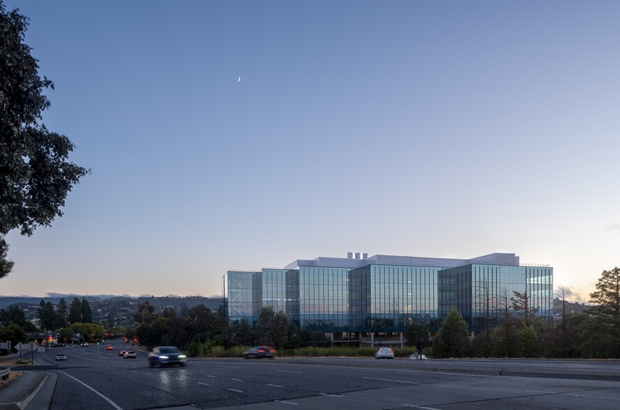 405 Industrial Rd, San Carlos, CA for lease - Building Photo - Image 2 of 21