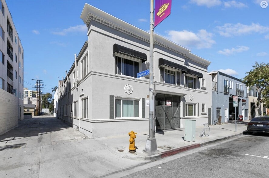 625 E Broadway, Long Beach, CA for sale - Building Photo - Image 1 of 24