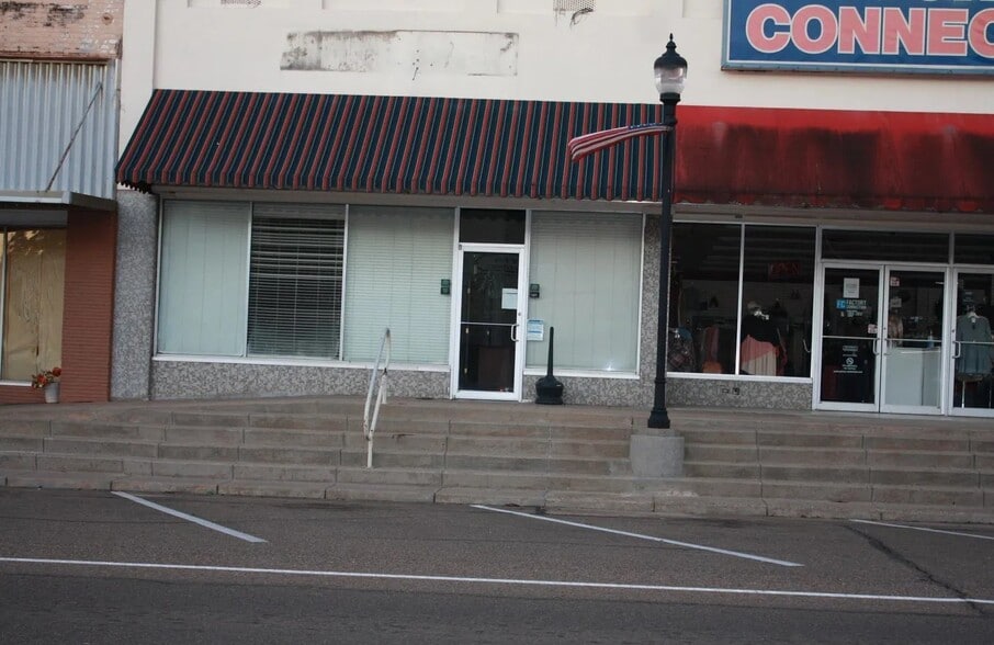 106 S Main St, Nashville, AR for sale - Building Photo - Image 1 of 2