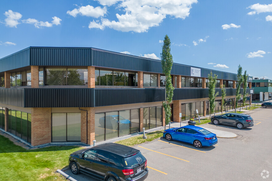 3016 19th St NE, Calgary, AB for lease - Building Photo - Image 2 of 8