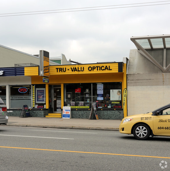 833 W Broadway, Vancouver, BC for lease - Building Photo - Image 2 of 6