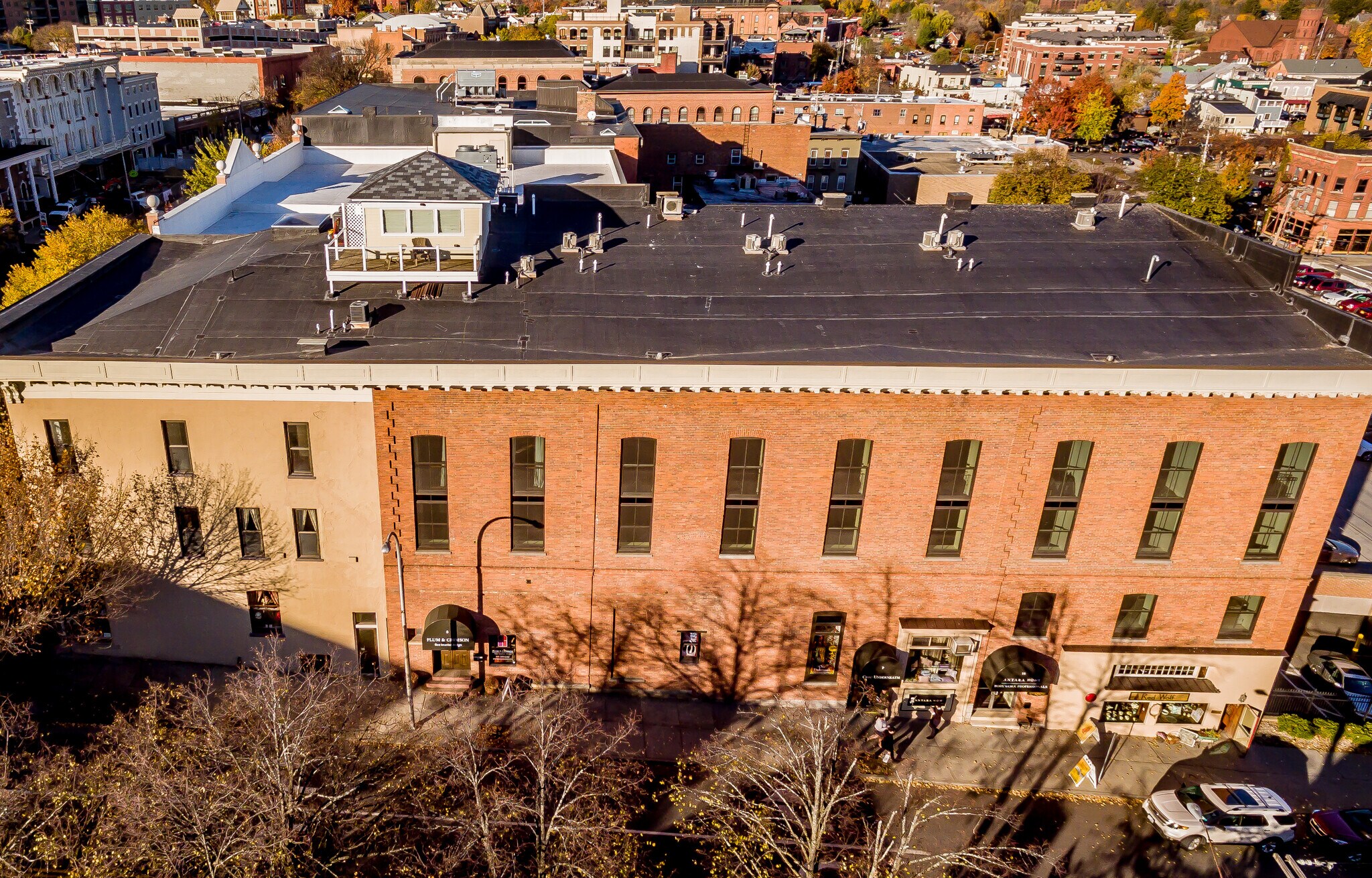 5 Spring St, Saratoga Springs, NY 12866