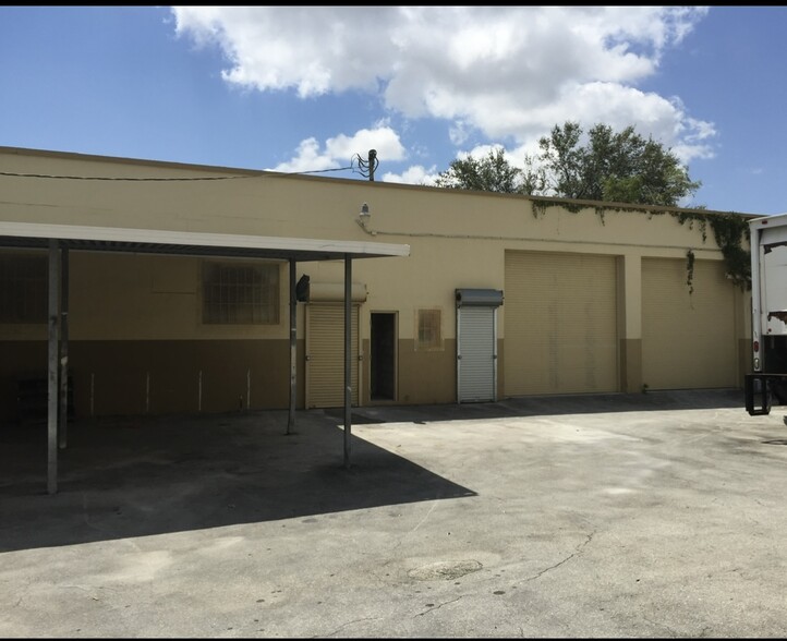 4310 NW 35th Ct, Miami, FL for lease - Building Photo - Image 3 of 7