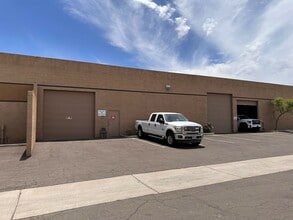 216-228 S Clark Dr, Tempe, AZ for lease Building Photo- Image 2 of 7