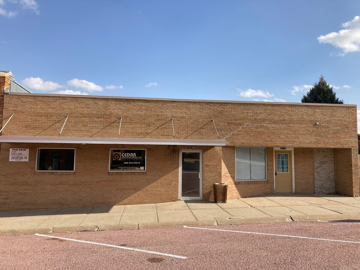 313 N Broadway Ave, Hartington, NE 68739