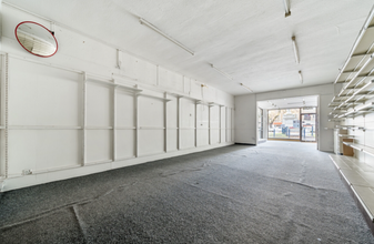 19a-19b Wide Bargate, Boston for lease Interior Photo- Image 2 of 3