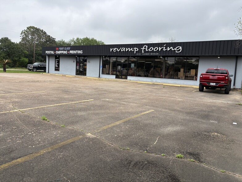 5203-5205 Broadway St, Pearland, TX for lease - Building Photo - Image 2 of 10