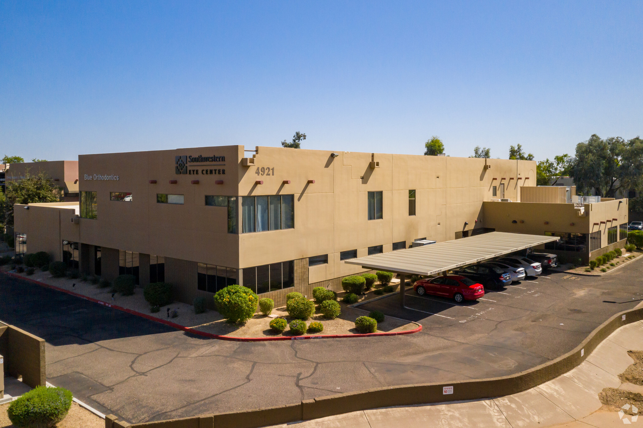 4921 E Bell Rd, Scottsdale, AZ for lease Primary Photo- Image 1 of 5