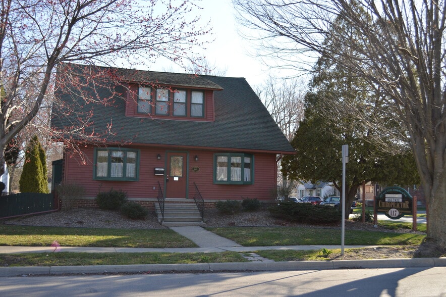 117 Crocker Blvd, Mount Clemens, MI for sale - Building Photo - Image 2 of 2