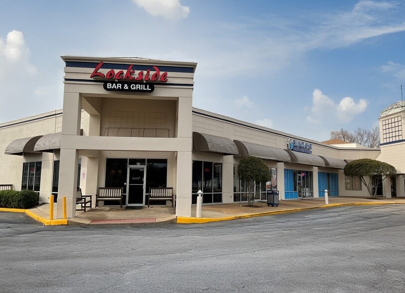 200 N Battlefield Blvd, Chesapeake, VA for lease - Building Photo - Image 3 of 6