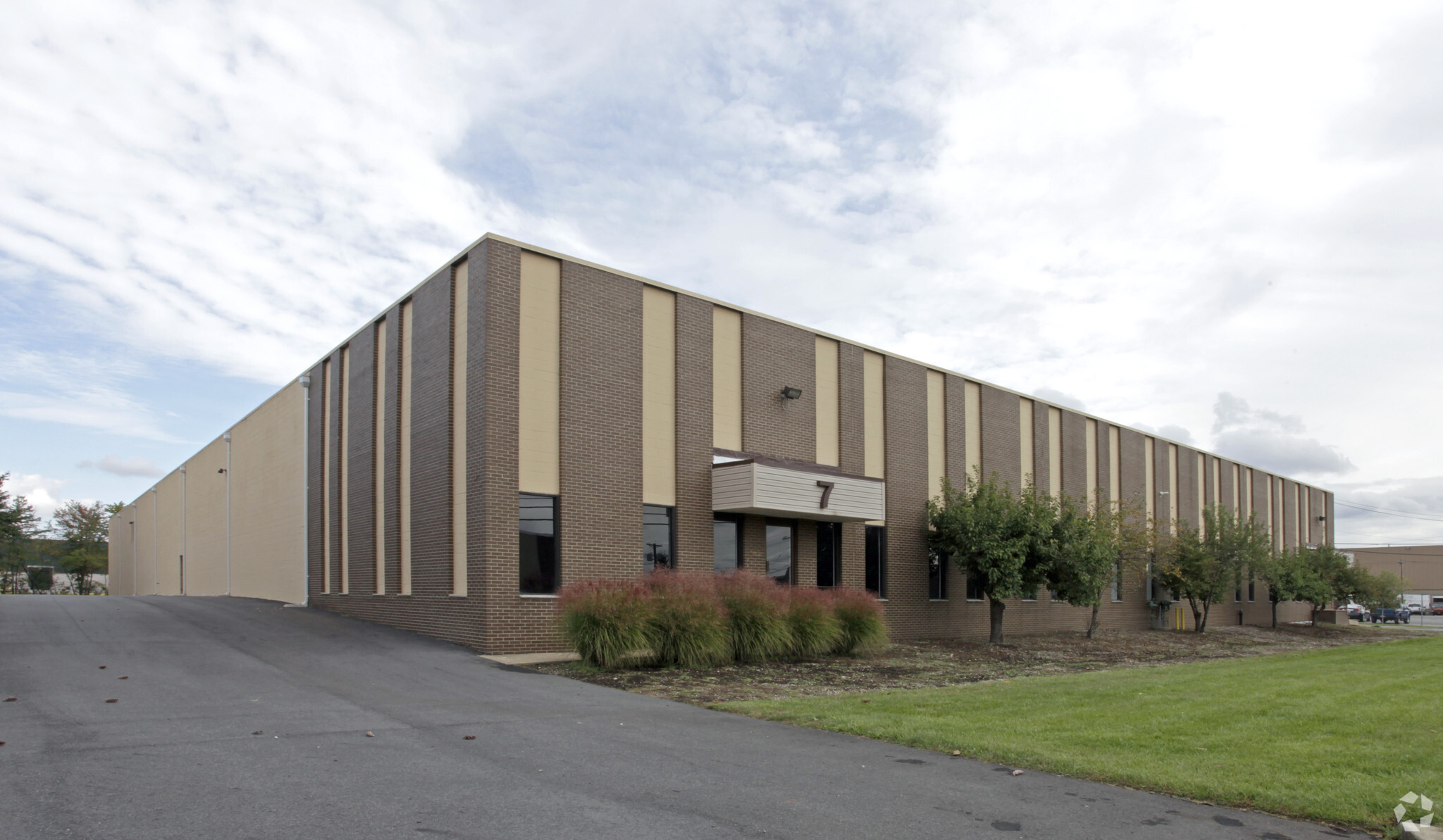 7 Parkway Pl, Edison, NJ for sale Building Photo- Image 1 of 1