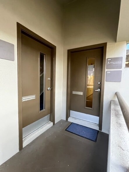 3333 W Kennedy Blvd, Tampa, FL for sale - Building Photo - Image 3 of 22