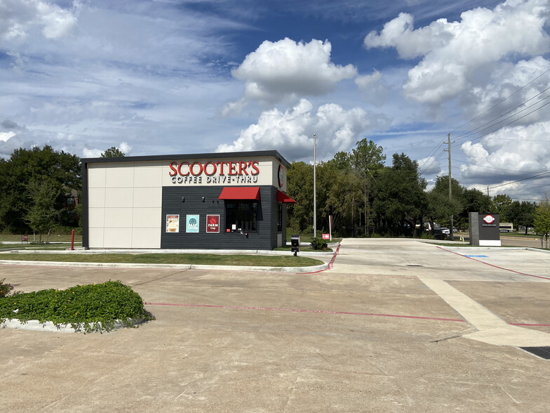 8307 Jones Rd, Houston, TX for lease - Building Photo - Image 2 of 5