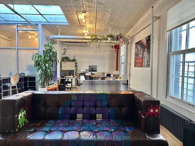 166 Mercer St, New York, NY for lease - Building Photo - Image 2 of 22