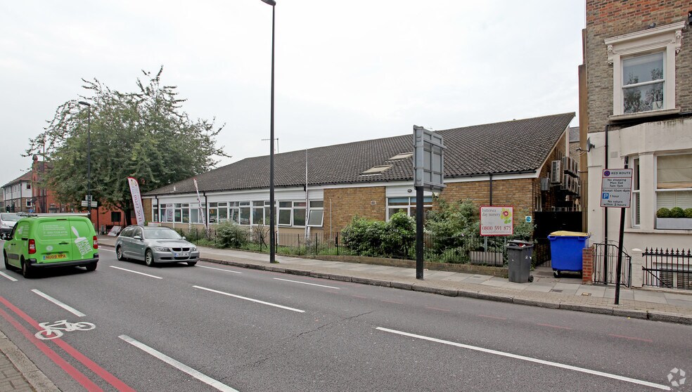 1830 Latchmere Rd, London, SW11 2DX 18 Latchmere Road