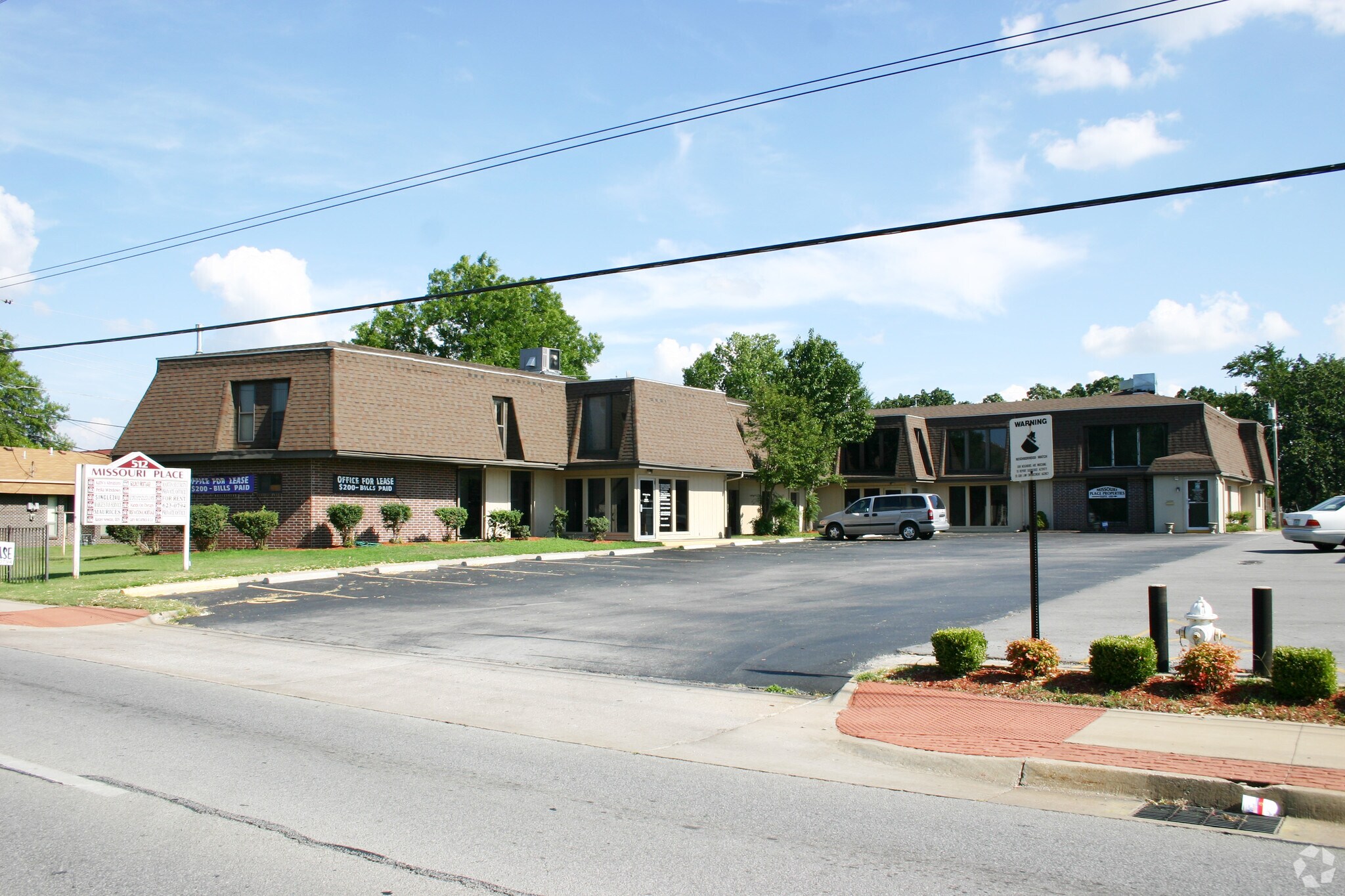 512 E 32nd St, Joplin, MO for lease Primary Photo- Image 1 of 2
