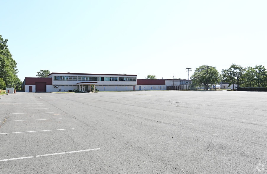 351 Morgan Ln, West Haven, CT for sale - Primary Photo - Image 1 of 1