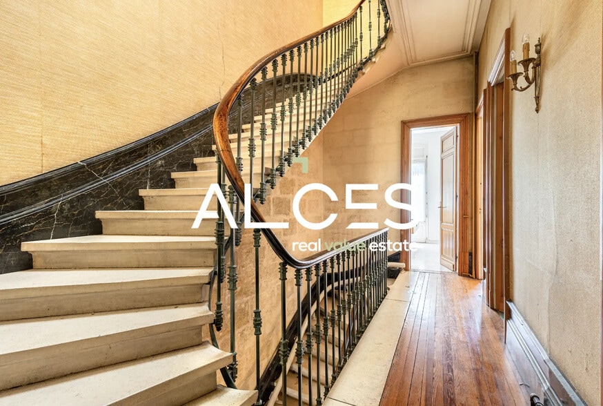 Office in Bordeaux for sale - Building Photo - Image 2 of 4