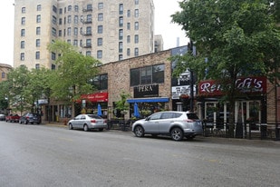 2829-2833 N Broadway St, Chicago IL - Storefront Property