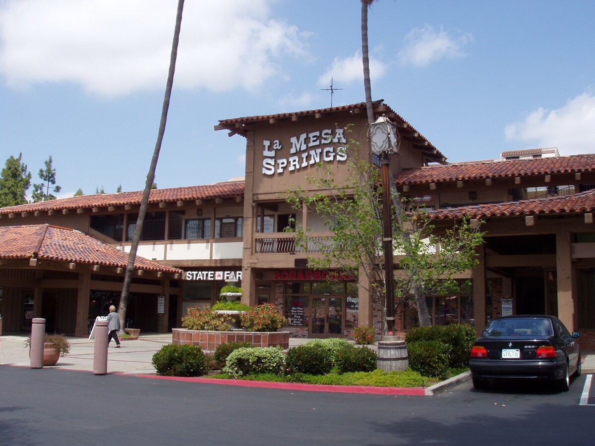79668204 La Mesa Blvd, La Mesa, CA 91941 La Mesa Springs Shopping Center