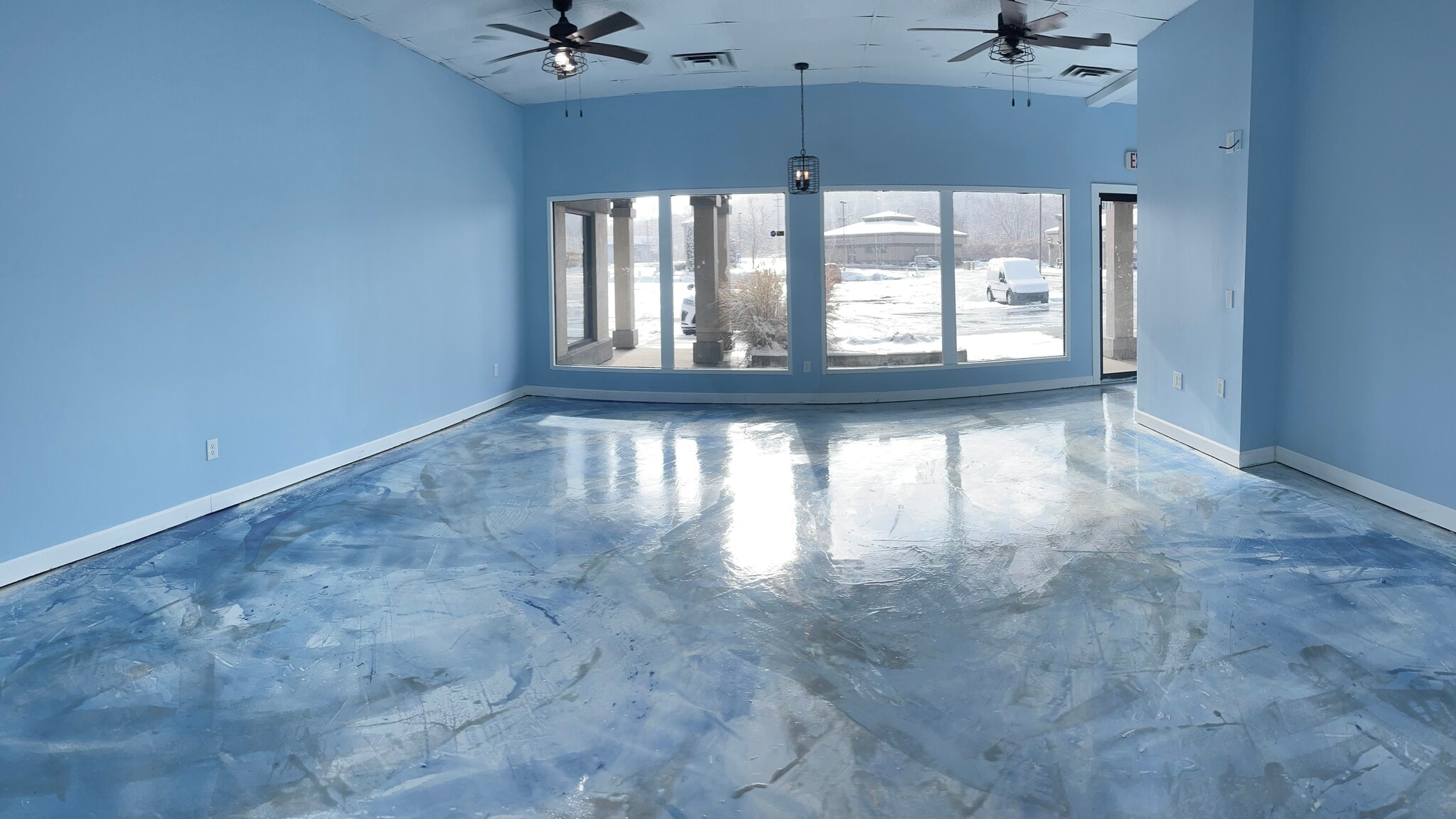 1562 Akron Peninsula Rd, Akron, OH for sale Interior Photo- Image 1 of 5