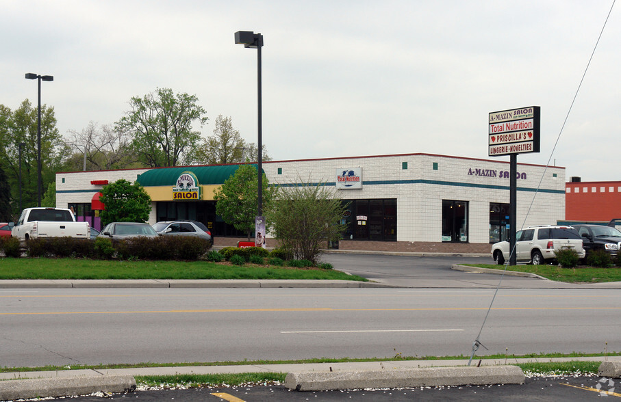 4739 Monroe St, Toledo, OH for sale - Primary Photo - Image 1 of 1