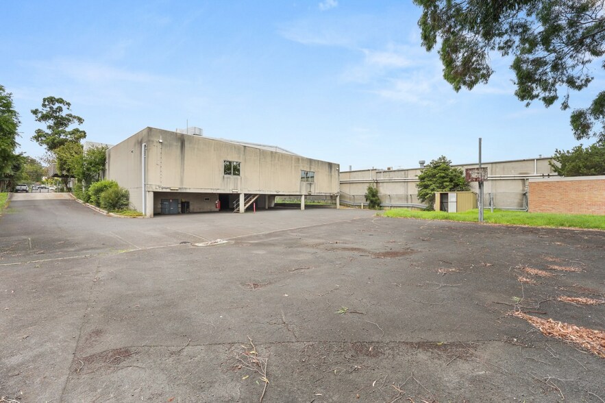 301 Middleborough Rd, Box Hill South for lease - Building Photo - Image 3 of 4