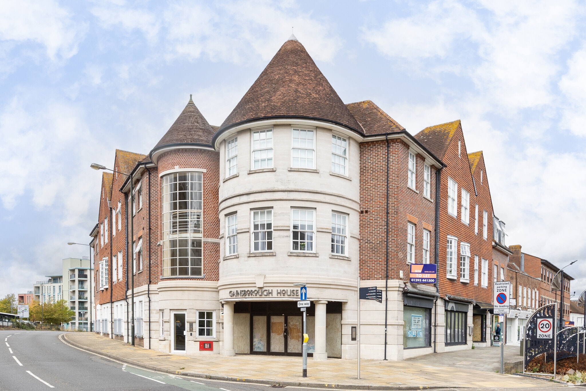 26-32 High St, Crawley for lease Building Photo- Image 1 of 2