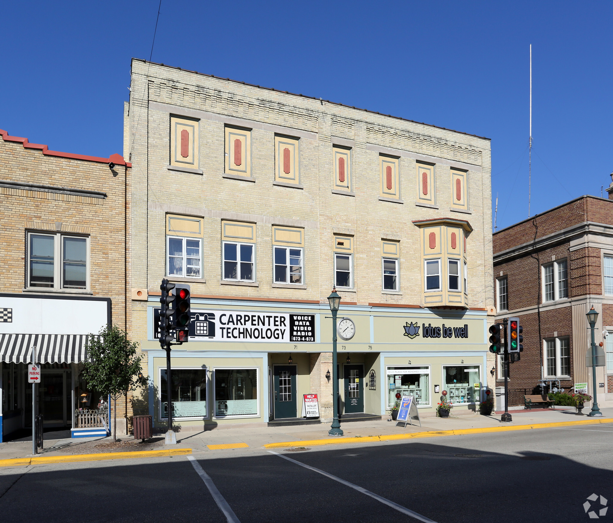 71-75 N Main St, Hartford, WI 53027 | LoopNet