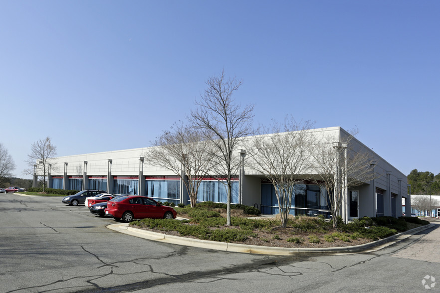 2450 Perimeter Park Dr, Morrisville, NC for lease - Building Photo - Image 2 of 4