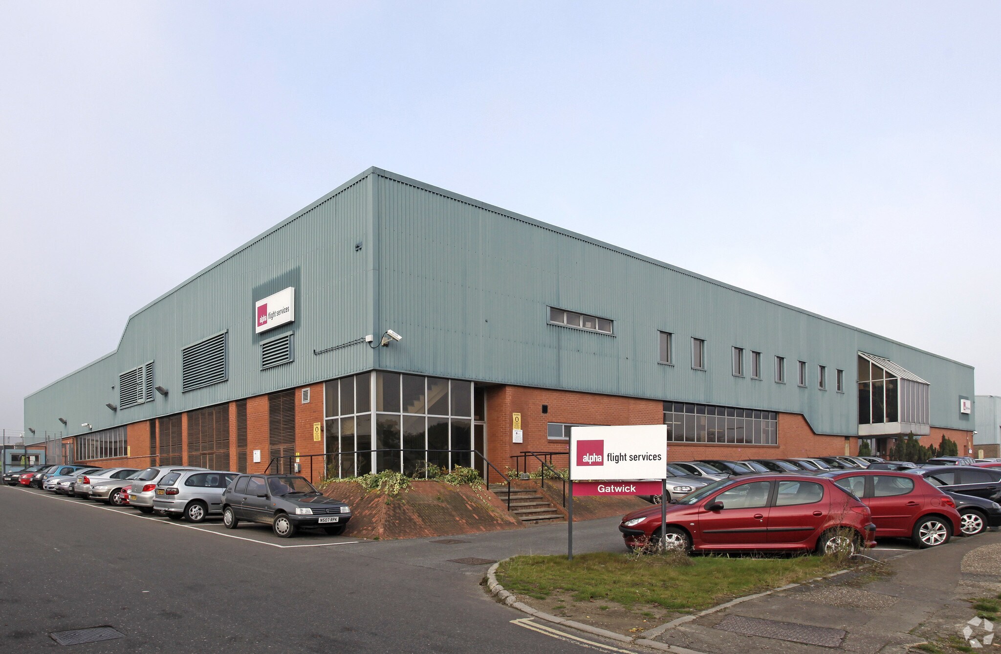 5 Rutherford Way, Crawley for sale Primary Photo- Image 1 of 1