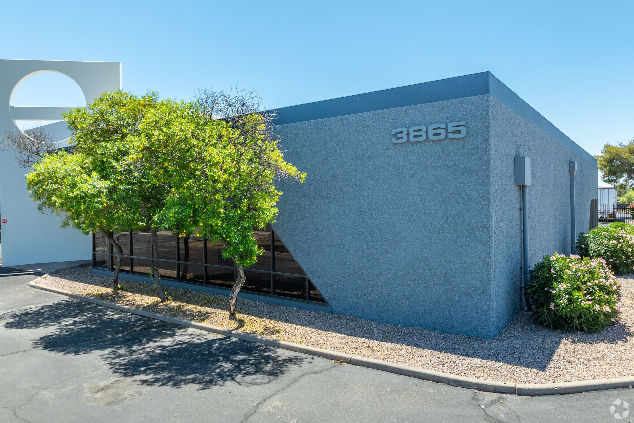 3865 W Van Buren St, Phoenix, AZ for sale Building Photo- Image 1 of 10