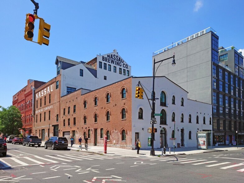 620 Franklin Ave, Brooklyn, NY for lease - Building Photo - Image 1 of 1