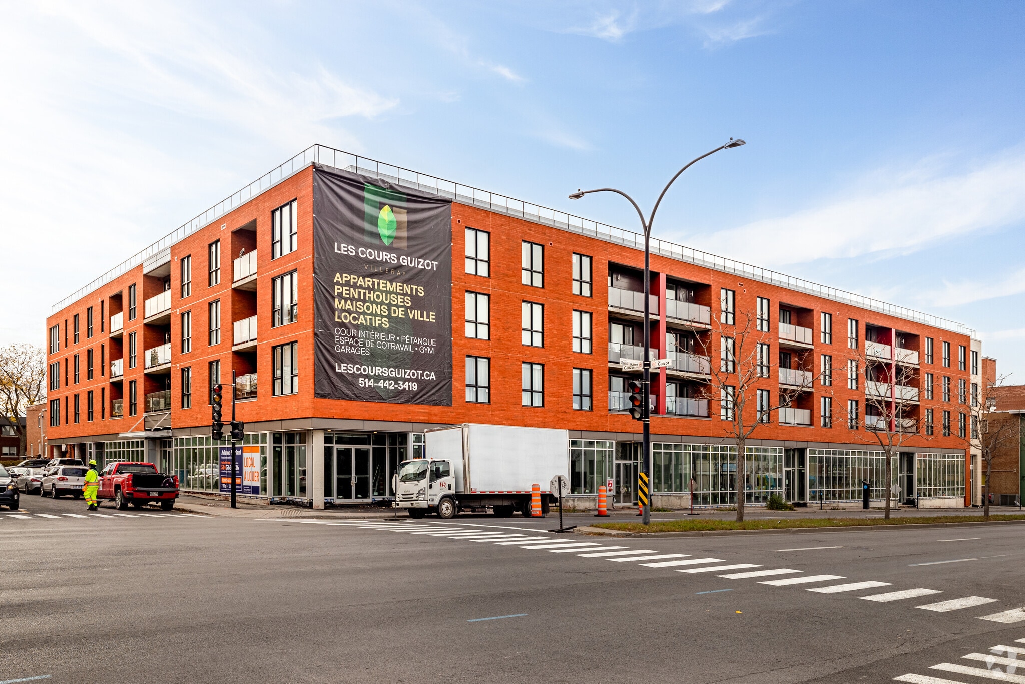 8300 Boul Saint-Laurent, Montréal, QC for sale Building Photo- Image 1 of 1