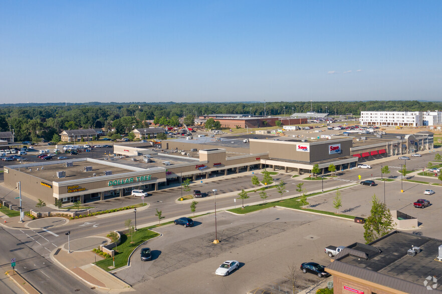 1216-1284 28th St SW, Grand Rapids, MI for lease - Building Photo - Image 1 of 10