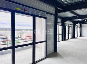 Office in Limas for lease Interior Photo- Image 2 of 8